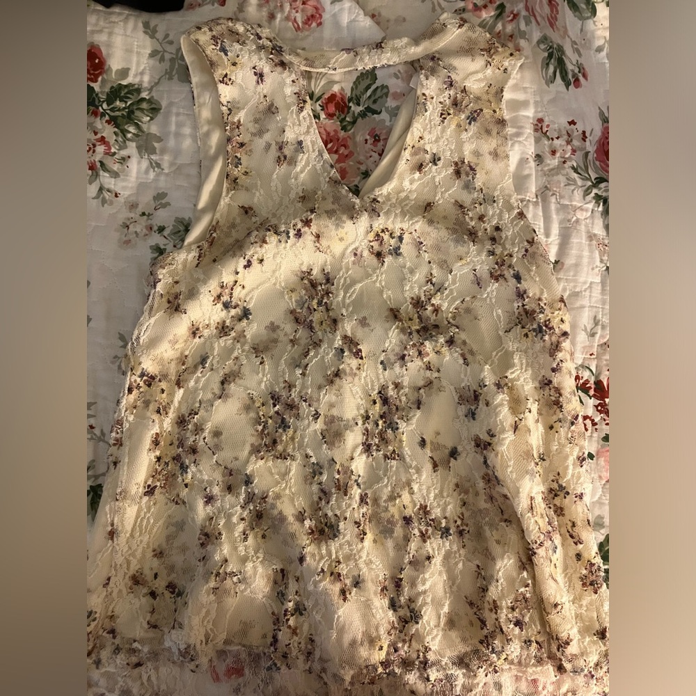 society girl low-cut sleeveless top unique design elegant formalwear xxs